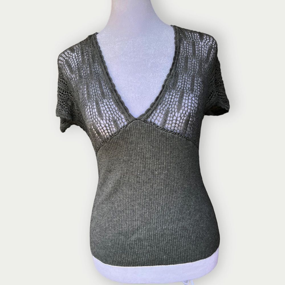 White House Black Market Silk Blend Open Back Short Sleeve Gray Top. Medium.
